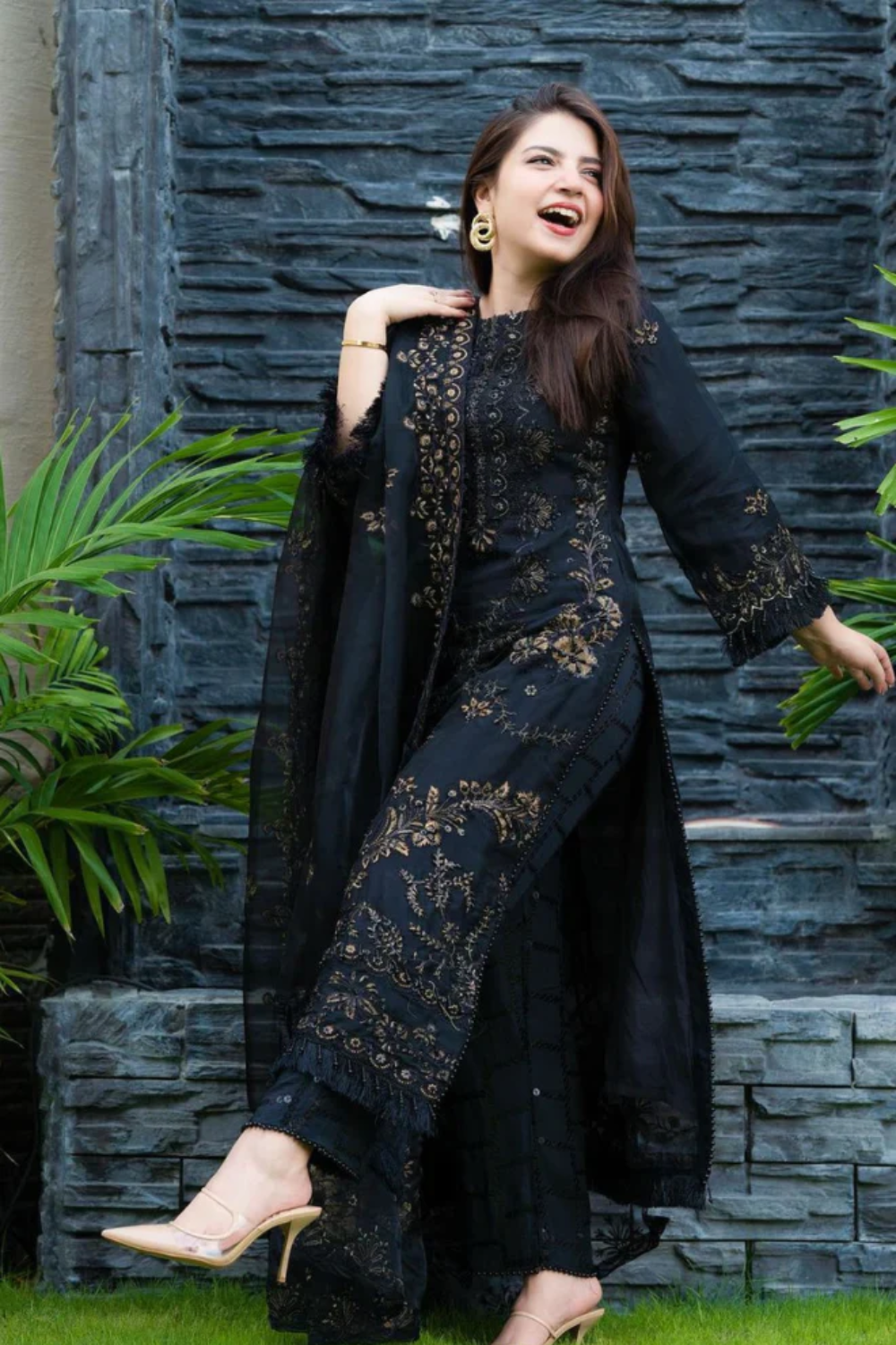 3PC PREMIUM LAWN  EMBROIDERED SUIT DN OR-1017 BK
